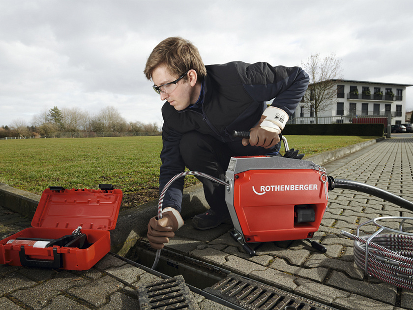 Аккумуляторная прочистная машина секционного типа Rothenberger R600 VarioClean (без набора)