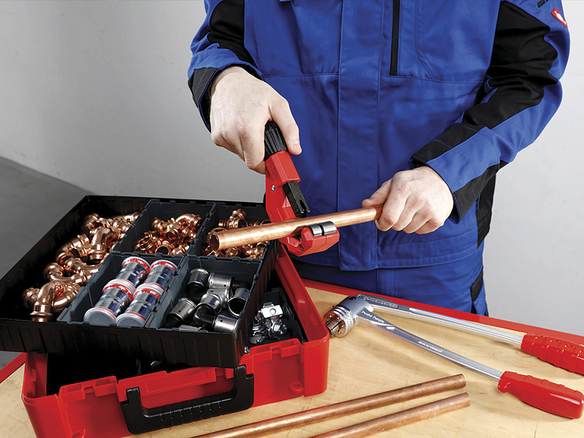 Труборез с закрытой подачей Rothenberger TUBE CUTTER 42 XL