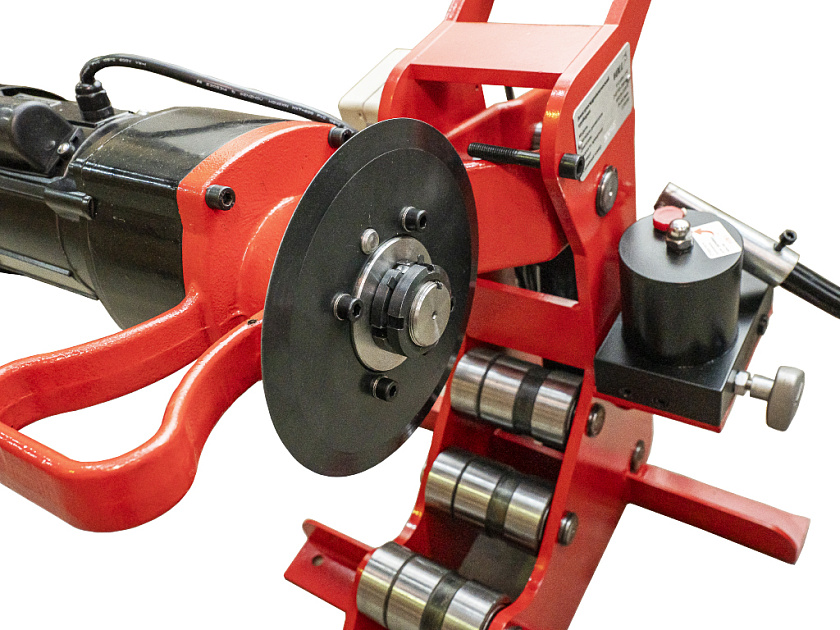 Электрический труборез VOLL V-Cutter 2"-8" (50-200 мм)