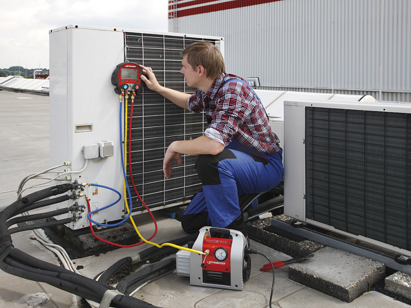 Вакуумный насос Rothenberger ROAIRVAC R32 6,0