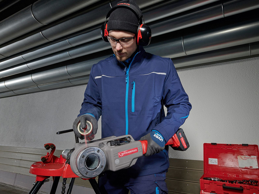 Электрический резьбонарезной клупп Rothenberger SUPERTRONIC 2000 E