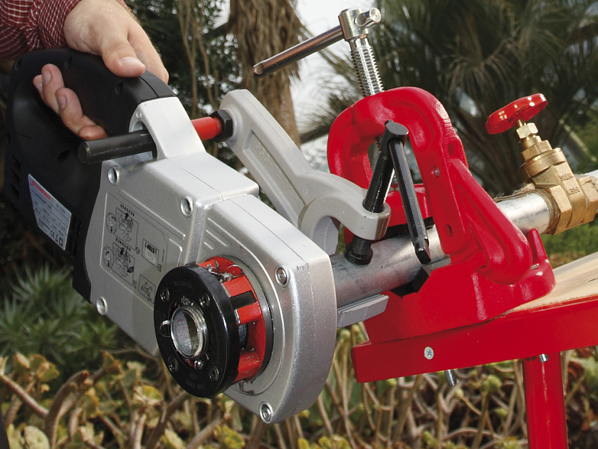 Электрический резьбонарезной клупп Rothenberger SUPERTRONIC 1250